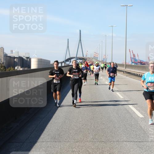 03.10.2025 - Köhlbrandbrückenlauf Yannick Fuchs http://msf.ph/oto/9185398 03.10.2025 12:04:04 Position 3  meine-sportfotos.de