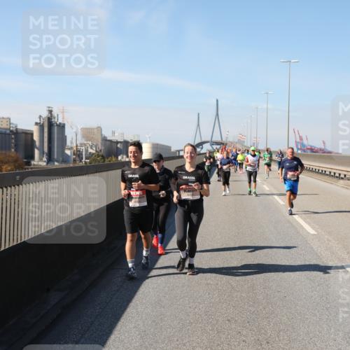 03.10.2025 - Köhlbrandbrückenlauf Yannick Fuchs http://msf.ph/oto/9185417 03.10.2025 12:04:07 Position 3  meine-sportfotos.de