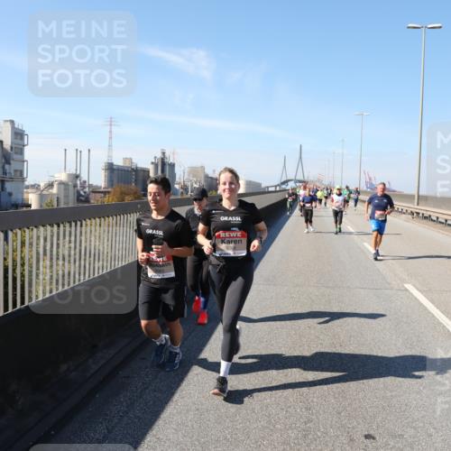 03.10.2025 - Köhlbrandbrückenlauf Yannick Fuchs http://msf.ph/oto/9185421 03.10.2025 12:04:08 Position 3 6066 meine-sportfotos.de