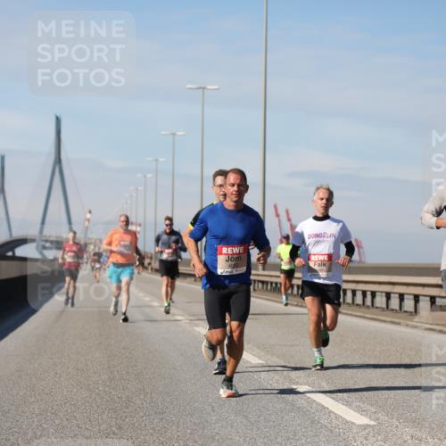 03.10.2025 - Köhlbrandbrückenlauf Yannick Fuchs http://msf.ph/oto/9185429 03.10.2025 11:43:00 Position 3 4032, 6741 meine-sportfotos.de