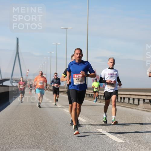 03.10.2025 - Köhlbrandbrückenlauf Yannick Fuchs http://msf.ph/oto/9185430 03.10.2025 11:43:00 Position 3 4032, 6741 meine-sportfotos.de