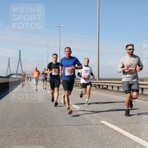 03.10.2025 - Köhlbrandbrückenlauf Yannick Fuchs http://msf.ph/oto/9185436 03.10.2025 11:43:01 Position 3 6741 meine-sportfotos.de