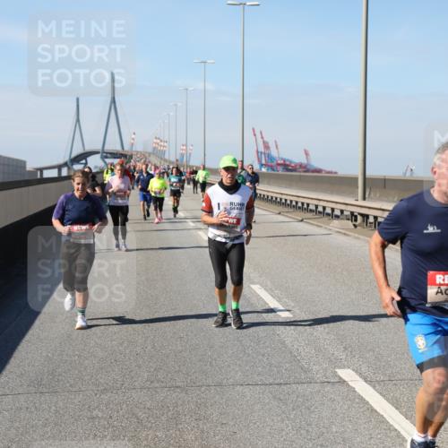03.10.2025 - Köhlbrandbrückenlauf Yannick Fuchs http://msf.ph/oto/9185437 03.10.2025 12:04:11 Position 3 609 meine-sportfotos.de