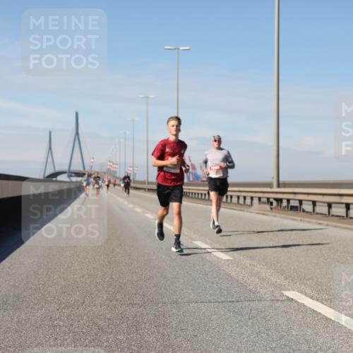 03.10.2025 - Köhlbrandbrückenlauf Yannick Fuchs http://msf.ph/oto/9185486 03.10.2025 11:43:07 Position 3  meine-sportfotos.de