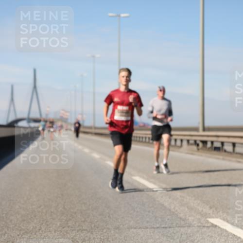 03.10.2025 - Köhlbrandbrückenlauf Yannick Fuchs http://msf.ph/oto/9185488 03.10.2025 11:43:08 Position 3  meine-sportfotos.de