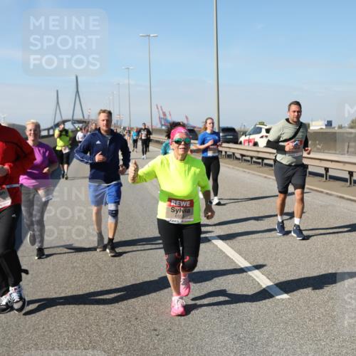 03.10.2025 - Köhlbrandbrückenlauf Yannick Fuchs http://msf.ph/oto/9185501 03.10.2025 12:04:21 Position 3 5436, 6553 meine-sportfotos.de