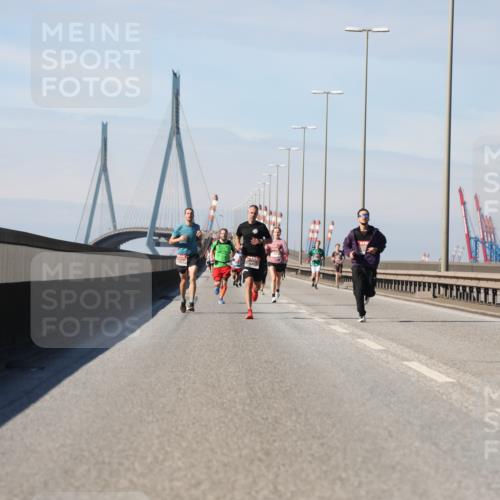 03.10.2025 - Köhlbrandbrückenlauf Yannick Fuchs http://msf.ph/oto/9185511 03.10.2025 11:43:13 Position 3  meine-sportfotos.de