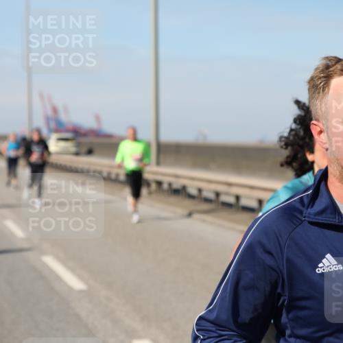 03.10.2025 - Köhlbrandbrückenlauf Yannick Fuchs http://msf.ph/oto/9185516 03.10.2025 12:04:23 Position 3  meine-sportfotos.de