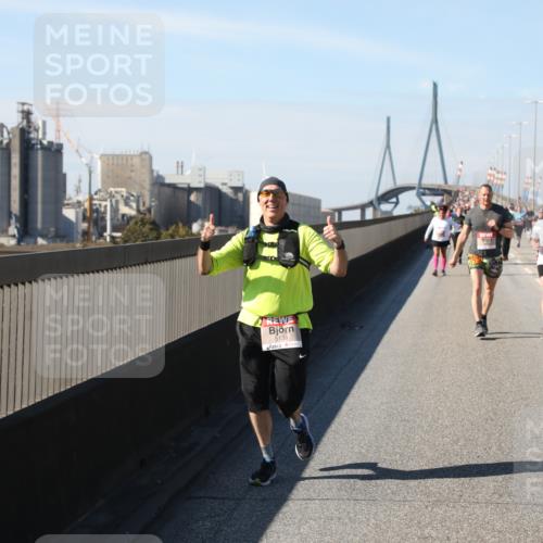 03.10.2025 - Köhlbrandbrückenlauf Yannick Fuchs http://msf.ph/oto/9185532 03.10.2025 12:04:25 Position 3 5138 meine-sportfotos.de