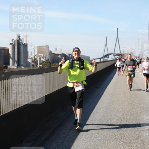 03.10.2025 - Köhlbrandbrückenlauf Yannick Fuchs http://msf.ph/oto/9185534 03.10.2025 12:04:25 Position 3  meine-sportfotos.de