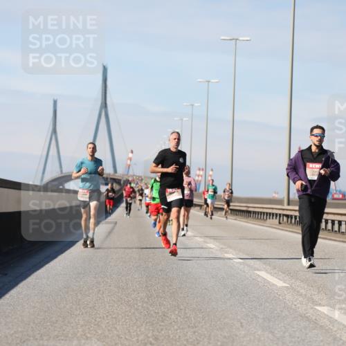 03.10.2025 - Köhlbrandbrückenlauf Yannick Fuchs http://msf.ph/oto/9185537 03.10.2025 11:43:17 Position 3  meine-sportfotos.de