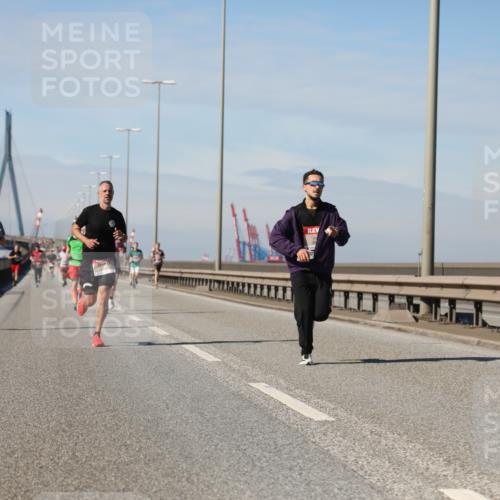 03.10.2025 - Köhlbrandbrückenlauf Yannick Fuchs http://msf.ph/oto/9185542 03.10.2025 11:43:18 Position 3  meine-sportfotos.de