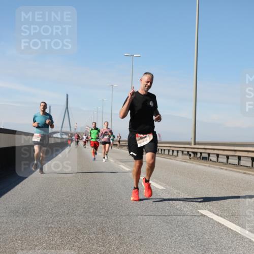 03.10.2025 - Köhlbrandbrückenlauf Yannick Fuchs http://msf.ph/oto/9185557 03.10.2025 11:43:20 Position 3 1368 meine-sportfotos.de