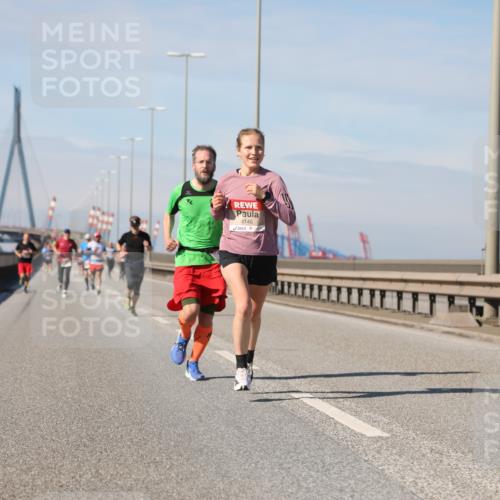 03.10.2025 - Köhlbrandbrückenlauf Yannick Fuchs http://msf.ph/oto/9185574 03.10.2025 11:43:23 Position 3 4148 meine-sportfotos.de