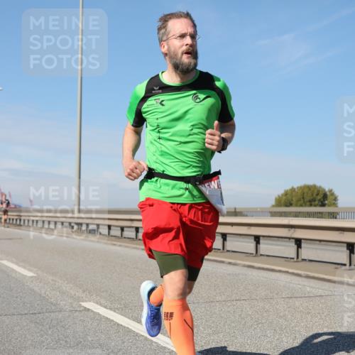 03.10.2025 - Köhlbrandbrückenlauf Yannick Fuchs http://msf.ph/oto/9185598 03.10.2025 11:43:25 Position 3  meine-sportfotos.de