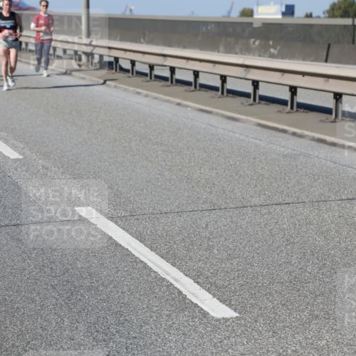 03.10.2025 - Köhlbrandbrückenlauf Yannick Fuchs http://msf.ph/oto/9185601 03.10.2025 12:04:33 Position 3  meine-sportfotos.de