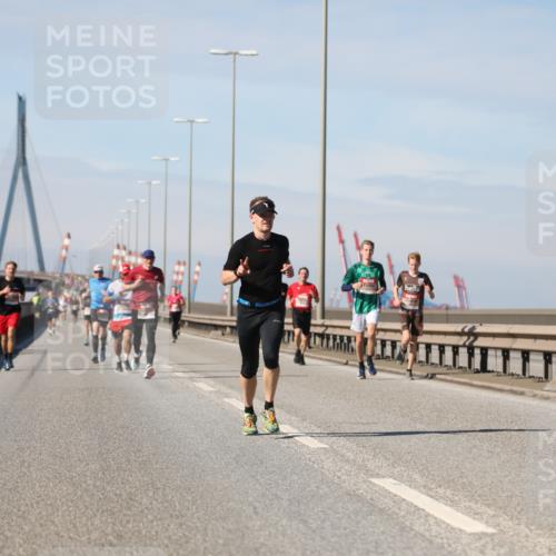 03.10.2025 - Köhlbrandbrückenlauf Yannick Fuchs http://msf.ph/oto/9185602 03.10.2025 11:43:27 Position 3  meine-sportfotos.de