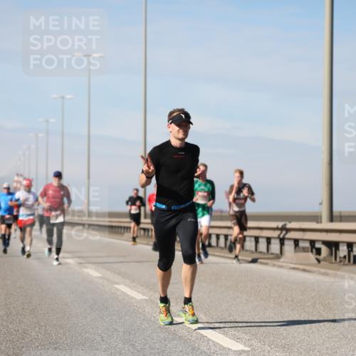 03.10.2025 - Köhlbrandbrückenlauf Yannick Fuchs http://msf.ph/oto/9185612 03.10.2025 11:43:28 Position 3  meine-sportfotos.de