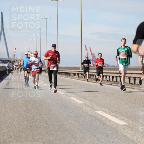03.10.2025 - Köhlbrandbrückenlauf Yannick Fuchs http://msf.ph/oto/9185620 03.10.2025 11:43:29 Position 3  meine-sportfotos.de
