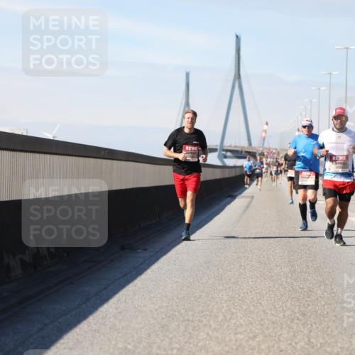 03.10.2025 - Köhlbrandbrückenlauf Yannick Fuchs http://msf.ph/oto/9185633 03.10.2025 11:43:32 Position 3  meine-sportfotos.de