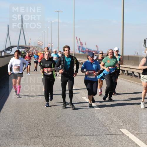 03.10.2025 - Köhlbrandbrückenlauf Yannick Fuchs http://msf.ph/oto/9185634 03.10.2025 12:04:37 Position 3 833 meine-sportfotos.de