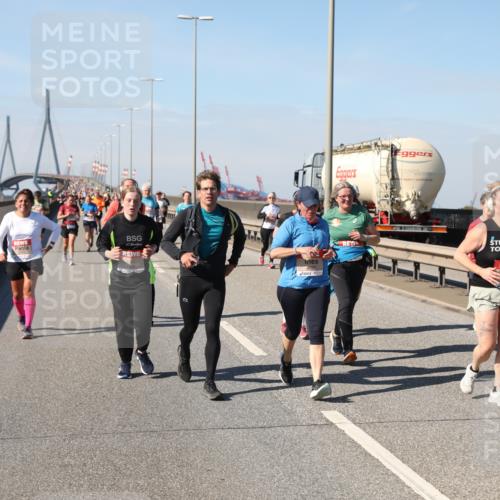 03.10.2025 - Köhlbrandbrückenlauf Yannick Fuchs http://msf.ph/oto/9185641 03.10.2025 12:04:38 Position 3 1976 meine-sportfotos.de