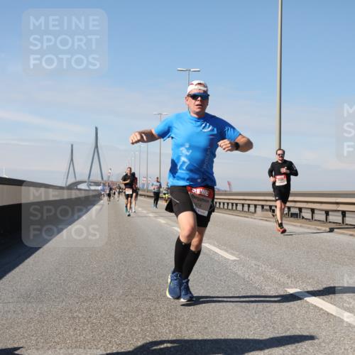 03.10.2025 - Köhlbrandbrückenlauf Yannick Fuchs http://msf.ph/oto/9185691 03.10.2025 11:43:36 Position 3 674 meine-sportfotos.de