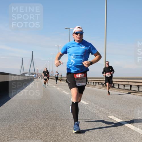 03.10.2025 - Köhlbrandbrückenlauf Yannick Fuchs http://msf.ph/oto/9185695 03.10.2025 11:43:36 Position 3 6674 meine-sportfotos.de