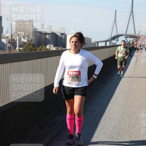 03.10.2025 - Köhlbrandbrückenlauf Yannick Fuchs http://msf.ph/oto/9185696 03.10.2025 12:04:41 Position 3 5171 meine-sportfotos.de