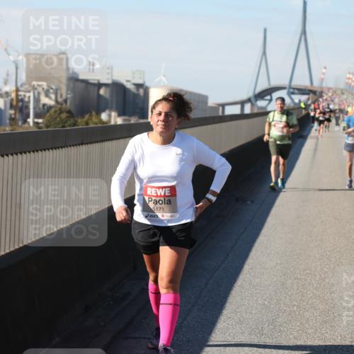 03.10.2025 - Köhlbrandbrückenlauf Yannick Fuchs http://msf.ph/oto/9185700 03.10.2025 12:04:42 Position 3 5171 meine-sportfotos.de