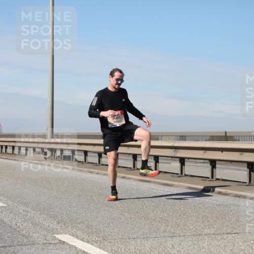 03.10.2025 - Köhlbrandbrückenlauf Yannick Fuchs http://msf.ph/oto/9185712 03.10.2025 11:43:38 Position 3 6390 meine-sportfotos.de