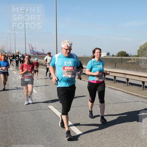 03.10.2025 - Köhlbrandbrückenlauf Yannick Fuchs http://msf.ph/oto/9185721 03.10.2025 12:04:45 Position 3 6544 meine-sportfotos.de