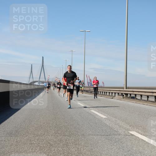 03.10.2025 - Köhlbrandbrückenlauf Yannick Fuchs http://msf.ph/oto/9185741 03.10.2025 11:43:39 Position 3  meine-sportfotos.de