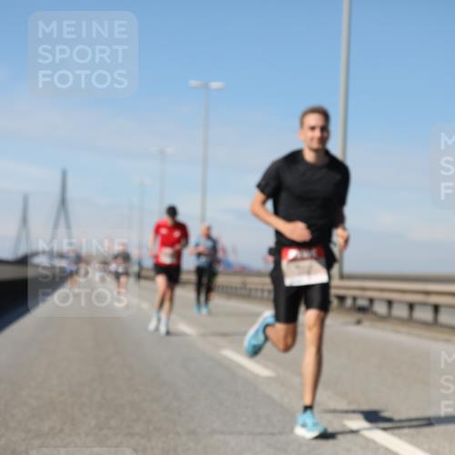 03.10.2025 - Köhlbrandbrückenlauf Yannick Fuchs http://msf.ph/oto/9185765 03.10.2025 11:43:41 Position 3  meine-sportfotos.de
