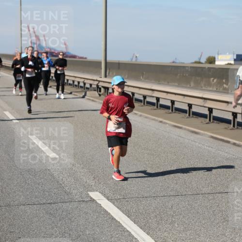 03.10.2025 - Köhlbrandbrückenlauf Yannick Fuchs http://msf.ph/oto/9185769 03.10.2025 12:04:49 Position 3  meine-sportfotos.de