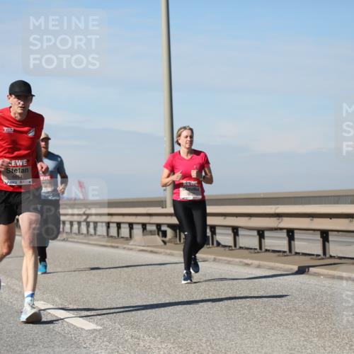 03.10.2025 - Köhlbrandbrückenlauf Yannick Fuchs http://msf.ph/oto/9185784 03.10.2025 11:43:43 Position 3 157, 6654 meine-sportfotos.de