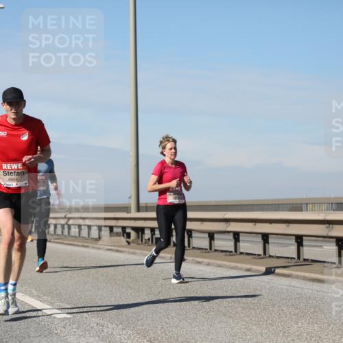 03.10.2025 - Köhlbrandbrückenlauf Yannick Fuchs http://msf.ph/oto/9185788 03.10.2025 11:43:43 Position 3 15, 6654 meine-sportfotos.de