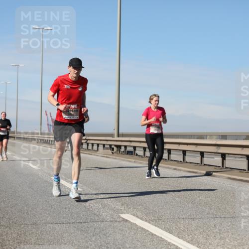 03.10.2025 - Köhlbrandbrückenlauf Yannick Fuchs http://msf.ph/oto/9185795 03.10.2025 11:43:43 Position 3  meine-sportfotos.de