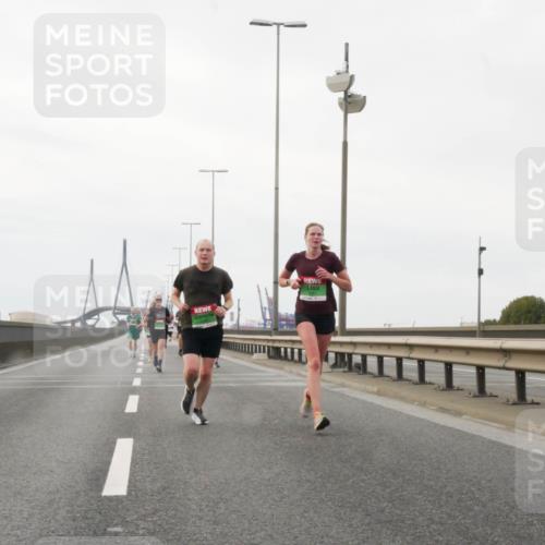 03.10.2025 - Köhlbrandbrückenlauf Matties Gatica Varas http://msf.ph/oto/9185803 03.10.2025 15:43:37 Position 3  meine-sportfotos.de