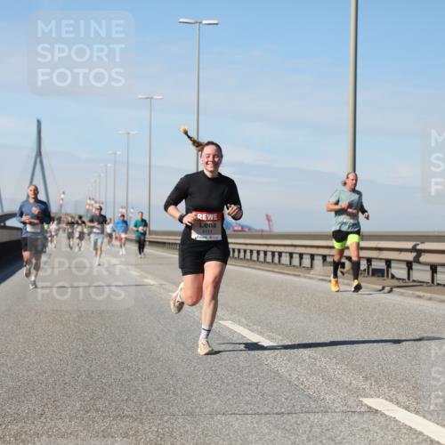 03.10.2025 - Köhlbrandbrückenlauf Yannick Fuchs http://msf.ph/oto/9185823 03.10.2025 11:43:46 Position 3 4111 meine-sportfotos.de