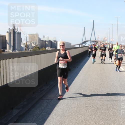 03.10.2025 - Köhlbrandbrückenlauf Yannick Fuchs http://msf.ph/oto/9185856 03.10.2025 12:05:00 Position 3  meine-sportfotos.de