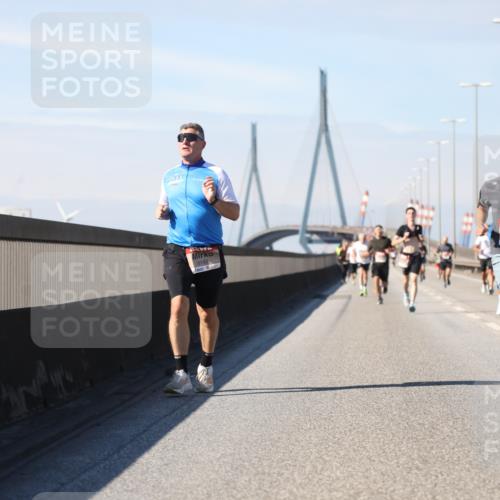 03.10.2025 - Köhlbrandbrückenlauf Yannick Fuchs http://msf.ph/oto/9185893 03.10.2025 11:43:52 Position 3 6142, 6391 meine-sportfotos.de