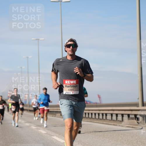 03.10.2025 - Köhlbrandbrückenlauf Yannick Fuchs http://msf.ph/oto/9185919 03.10.2025 11:43:54 Position 3 6391 meine-sportfotos.de