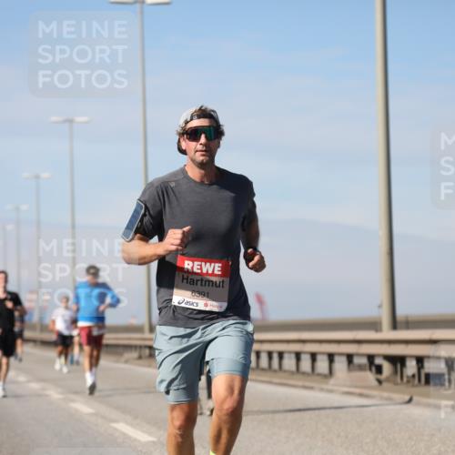 03.10.2025 - Köhlbrandbrückenlauf Yannick Fuchs http://msf.ph/oto/9185922 03.10.2025 11:43:54 Position 3 6391 meine-sportfotos.de
