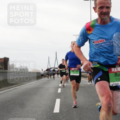 03.10.2025 - Köhlbrandbrückenlauf Matties Gatica Varas http://msf.ph/oto/9185952 03.10.2025 15:44:19 Position 3 9224, 7176, 0 meine-sportfotos.de