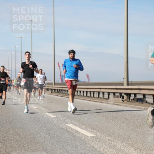 03.10.2025 - Köhlbrandbrückenlauf Yannick Fuchs http://msf.ph/oto/9185953 03.10.2025 11:43:57 Position 3 6714 meine-sportfotos.de