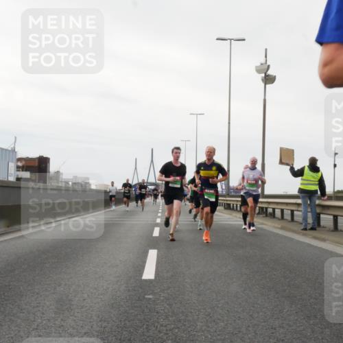 03.10.2025 - Köhlbrandbrückenlauf Matties Gatica Varas http://msf.ph/oto/9185958 03.10.2025 15:44:20 Position 3  meine-sportfotos.de