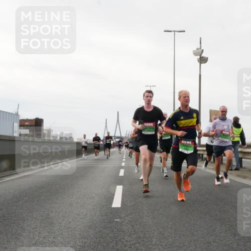 03.10.2025 - Köhlbrandbrückenlauf Matties Gatica Varas http://msf.ph/oto/9185962 03.10.2025 15:44:21 Position 3  meine-sportfotos.de