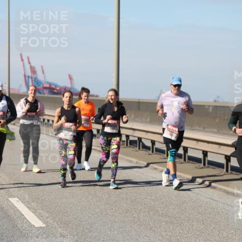 03.10.2025 - Köhlbrandbrückenlauf Yannick Fuchs http://msf.ph/oto/9185983 03.10.2025 12:05:10 Position 3 5285 meine-sportfotos.de