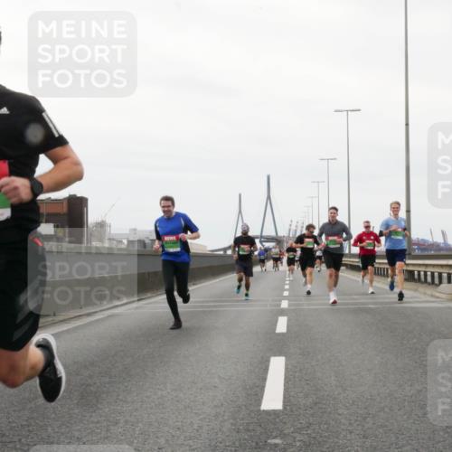 03.10.2025 - Köhlbrandbrückenlauf Matties Gatica Varas http://msf.ph/oto/9185993 03.10.2025 15:44:28 Position 3 7182 meine-sportfotos.de